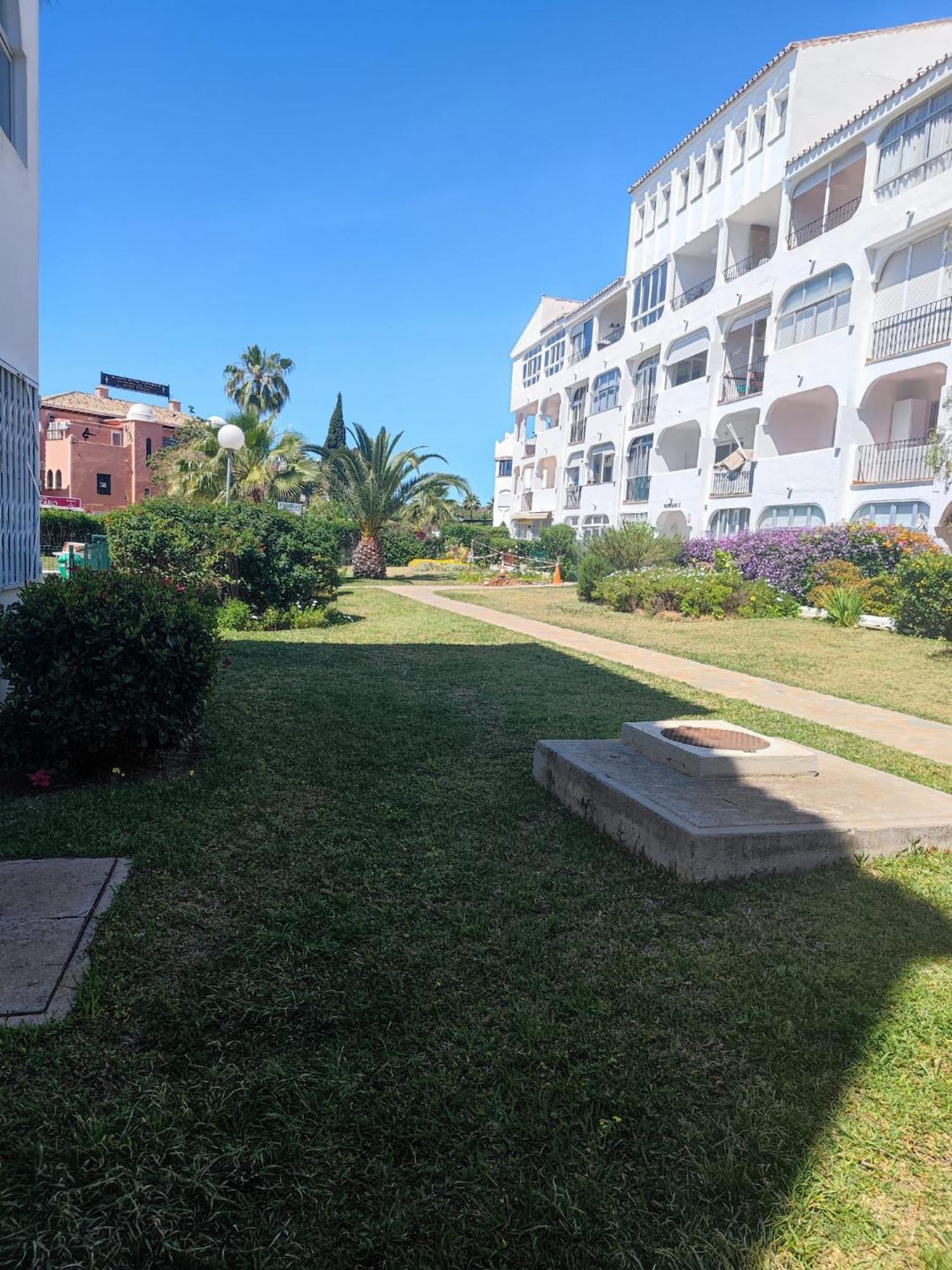 Studio In Calypso,Calahonda 200 Metres From The Beach Sitio de Calahonda Exterior photo